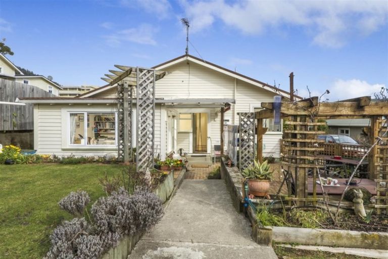 Photo of property in 37 Franklyn Street, Nelson South, Nelson, 7010