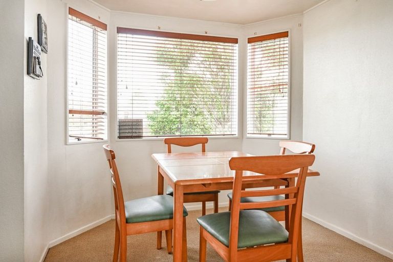 Photo of property in 5 Dover Road, Flaxmere, Hastings, 4120