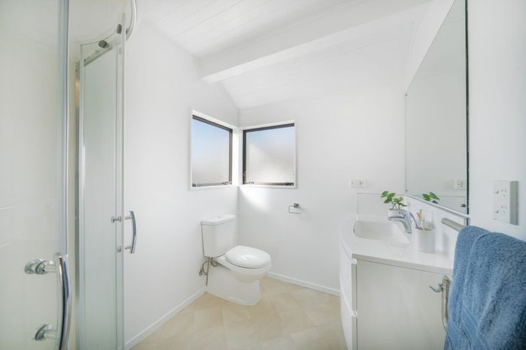 Photo of property in 12 Longmont Terrace, Churton Park, Wellington, 6037