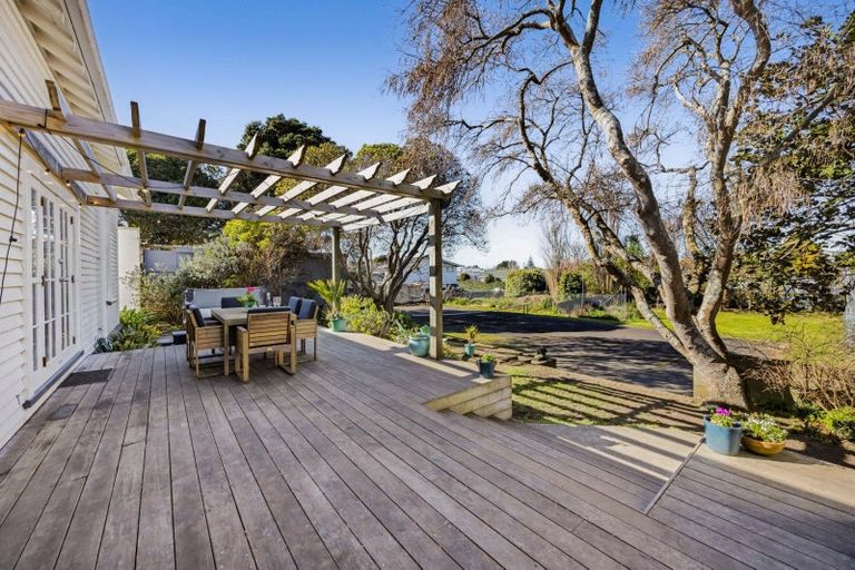 Photo of property in 33 Dives Avenue, Hawera, 4610
