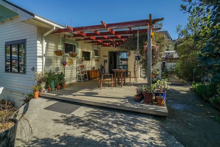 Photo of property in 87 Toi Toi Street, Toi Toi, Nelson, 7010