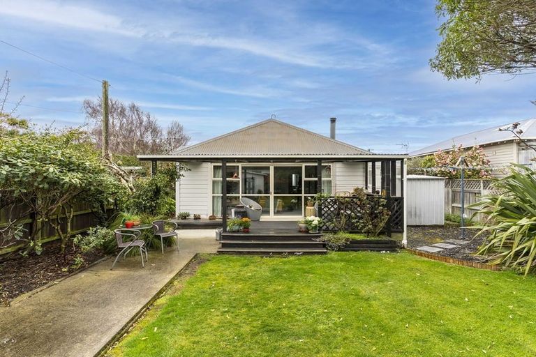 Photo of property in 22 Hargest Crescent, Saint Kilda, Dunedin, 9012