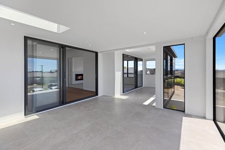 Photo of property in 10 Winspear Place, Omokoroa, 3114