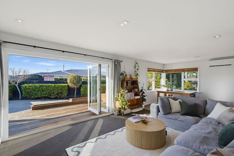 Photo of property in 6 Wingate Street, Redwood, Christchurch, 8051