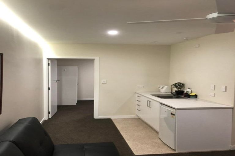 Photo of property in 12 Priestley Road, Bluff Hill, Napier, 4110