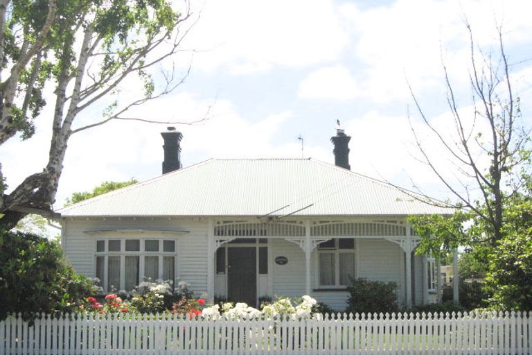 Photo of property in 17 Studholme Street, Somerfield, Christchurch, 8024