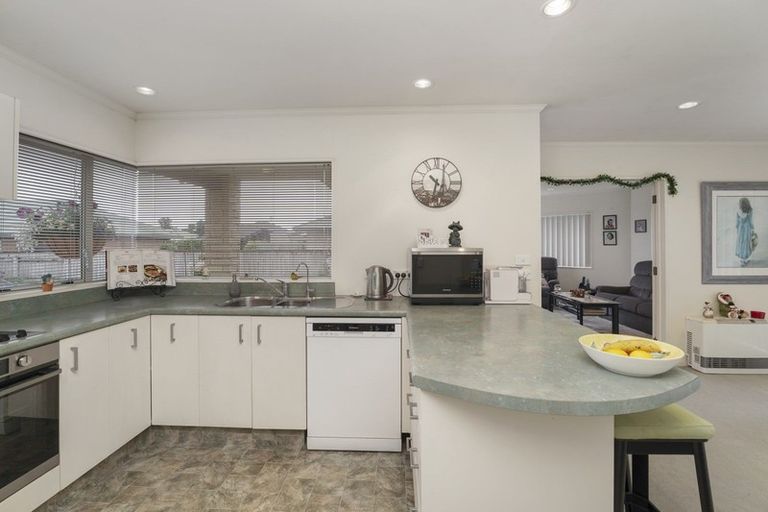 Photo of property in 2e Cedar Drive, Paraparaumu Beach, Paraparaumu, 5032