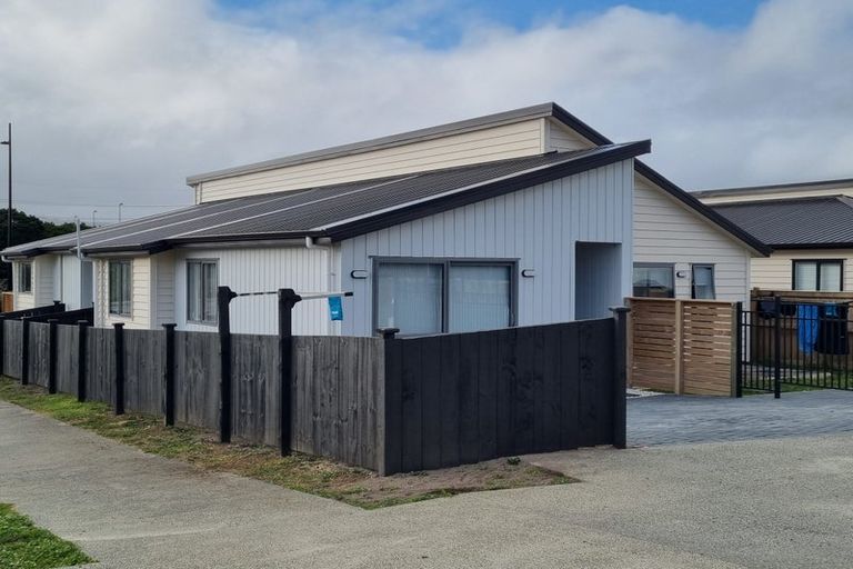 Photo of property in 27a Tributary Parade, Karaka, Papakura, 2113