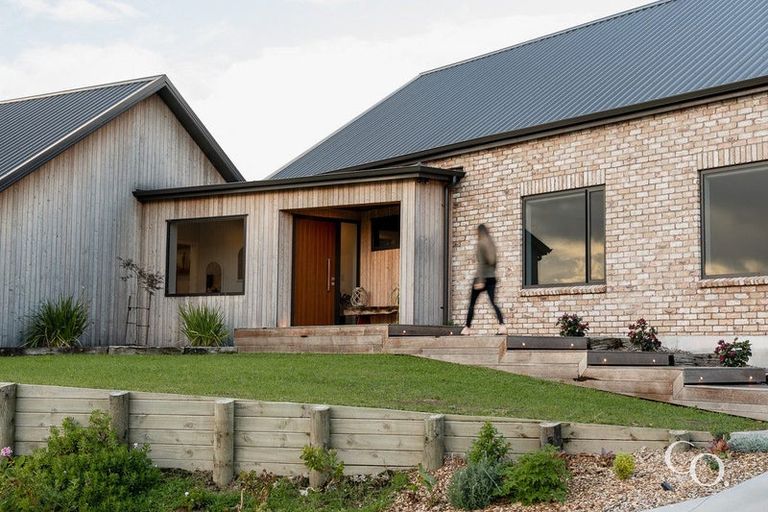 Photo of property in 42 Te Auhi Way, Welcome Bay, Tauranga, 3112