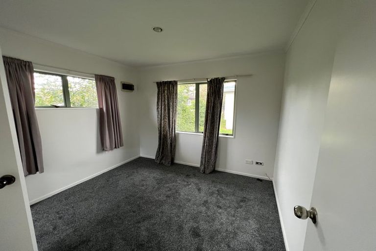 Photo of property in 3 Poinsettia Place, Henderson, Auckland, 0610