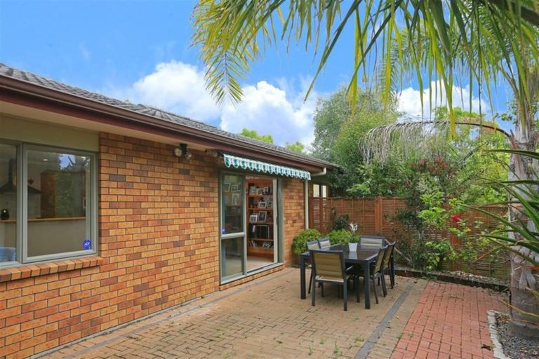 Photo of property in 5 Lantern Court, Henderson, Auckland, 0612