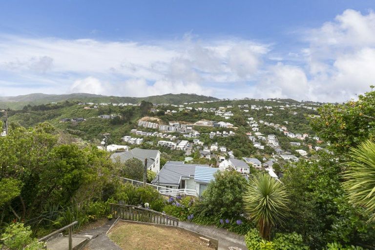 Photo of property in 5 Harland Street, Brooklyn, Wellington, 6021