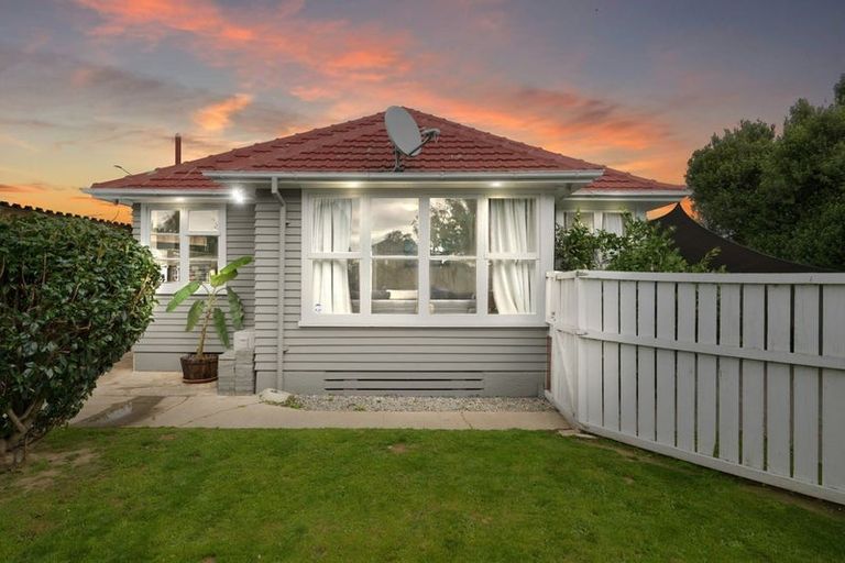 Photo of property in 182 Langdons Road, Northcote, Christchurch, 8052