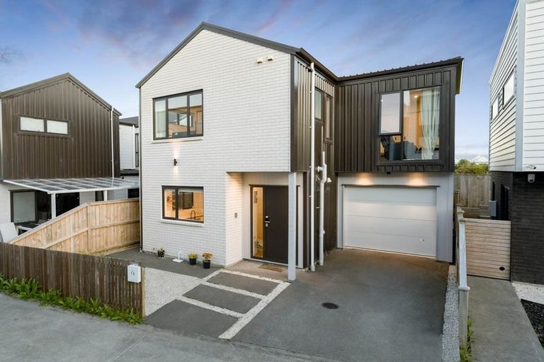 Photo of property in 14 Possum Lane, Hobsonville, Auckland, 0616