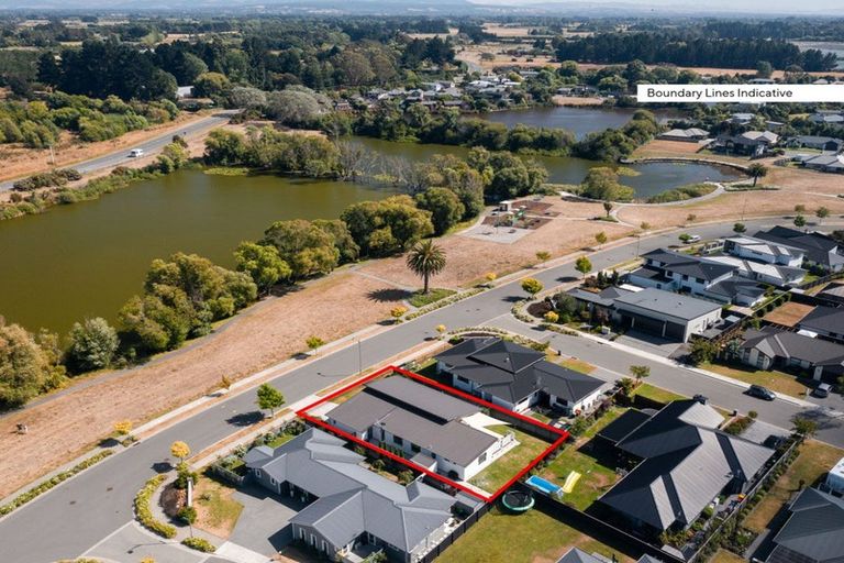 Photo of property in 52 Beachvale Drive, Kaiapoi, 7630