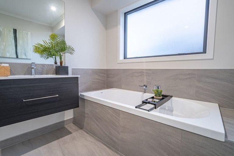 Photo of property in 18 Kimbrae Drive, Rototuna North, Hamilton, 3210