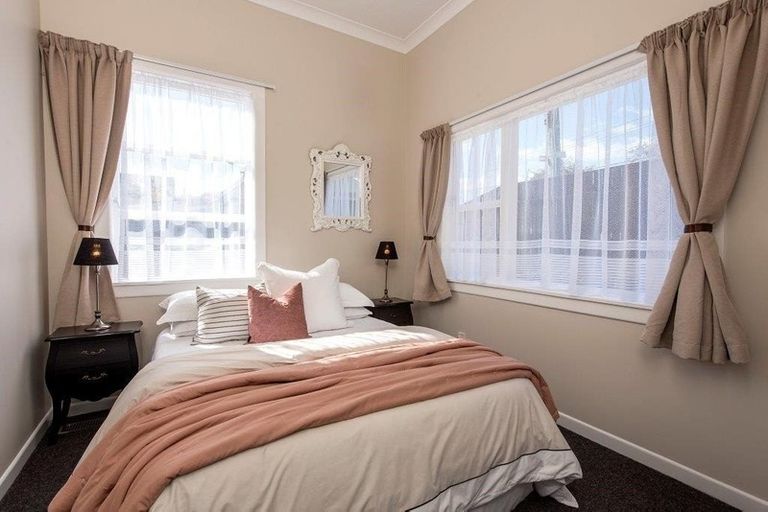 Photo of property in 296 Karori Road, Karori, Wellington, 6012