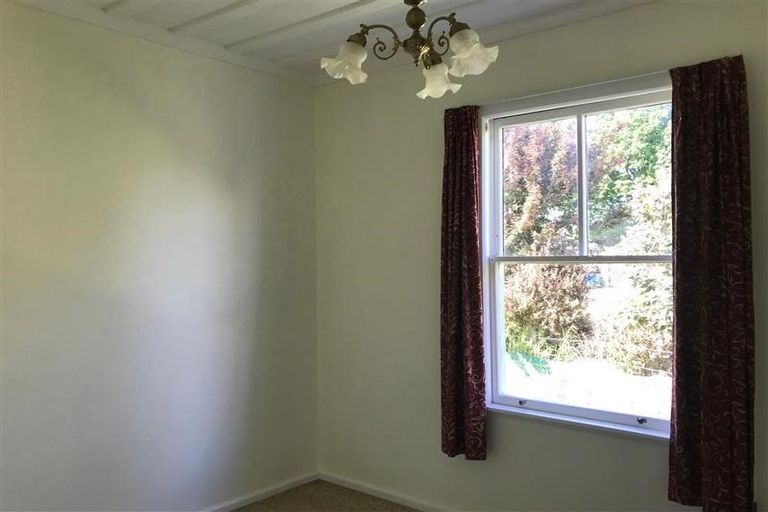 Photo of property in 4a Shanly Street, Waipawa, 4210