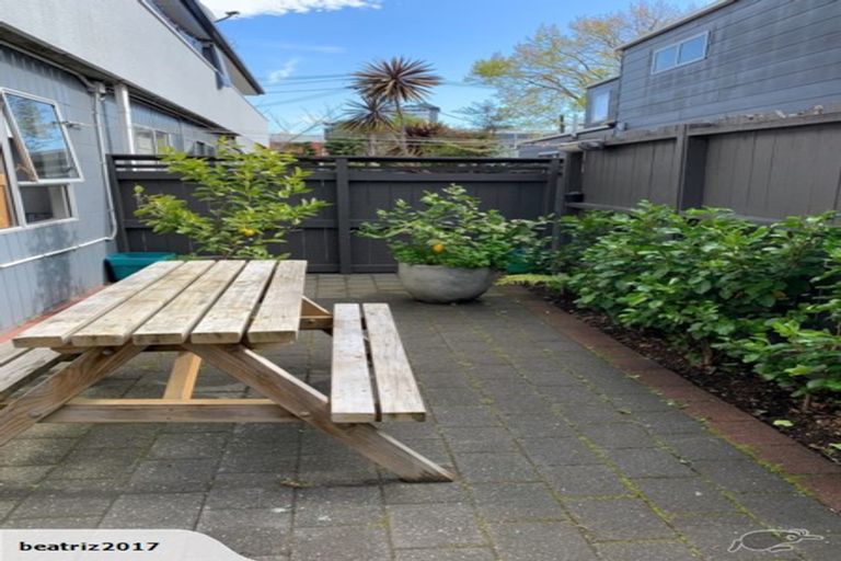 Photo of property in 2/6 Opoia Drive, Hamilton East, Hamilton, 3216