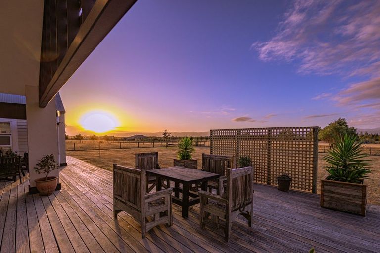 Photo of property in 104 White Rock Road, Martinborough, 5781