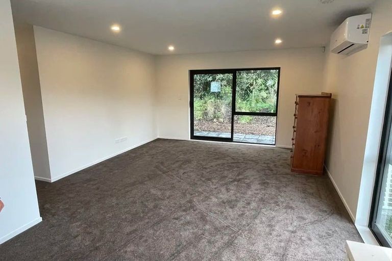 Photo of property in 7 Winnie Close, Acacia Bay, Taupo, 3330