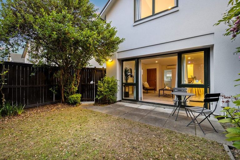Photo of property in 2/54 Derby Street, St Albans, Christchurch, 8014