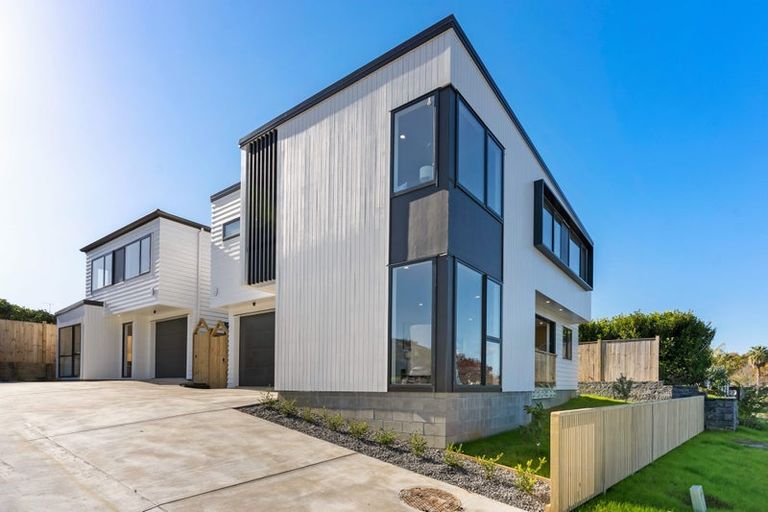 Photo of property in 16a Meadway, Sunnyhills, Auckland, 2010