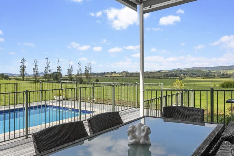 Photo of property in 490 North Road, Clevedon, Papakura, 2582