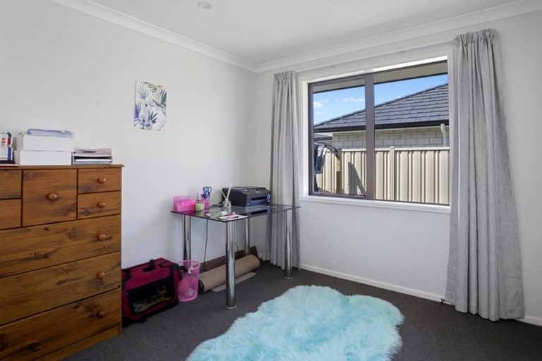 Photo of property in 22f Clive Road, Katikati, 3129