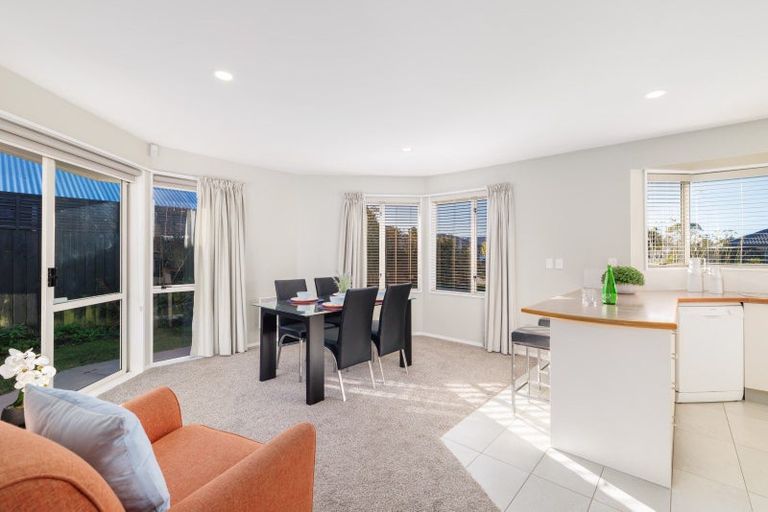 Photo of property in 31 Rue De La Mare, Parklands, Christchurch, 8083