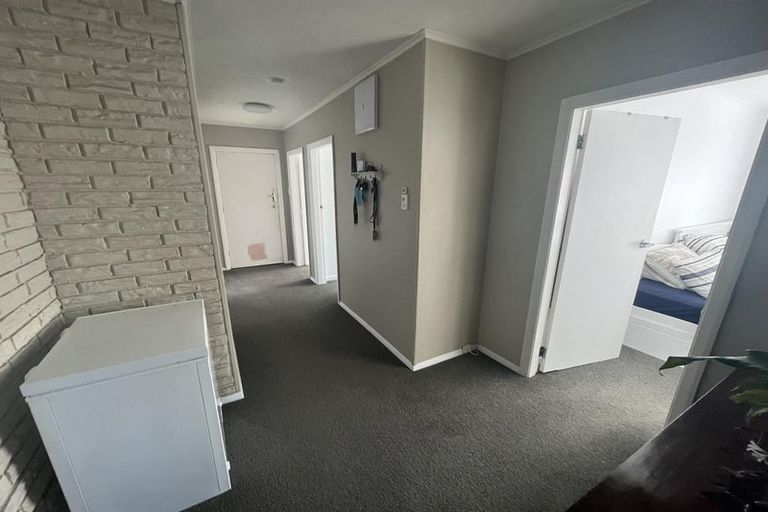 Photo of property in 2 Grosvenor Street, Redwood, Christchurch, 8051