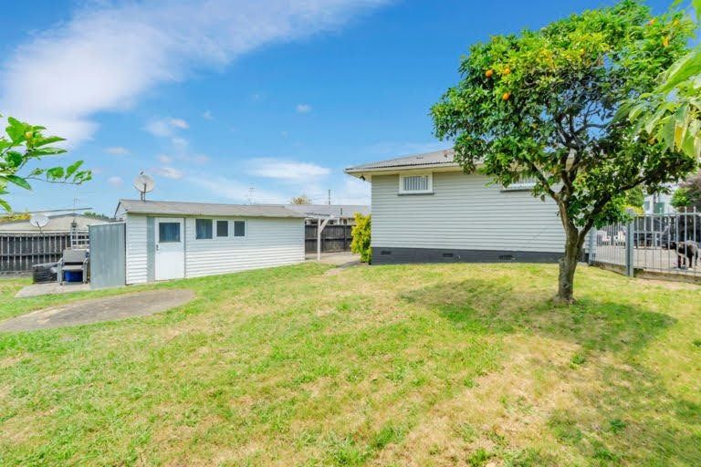 Photo of property in 5 O'connell Street, Manurewa, Auckland, 2102
