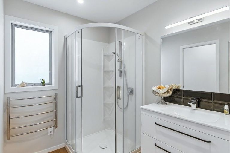 Photo of property in 37 Liverpool Street, Levin, 5510