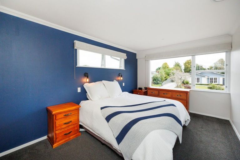 Photo of property in 50 Newcastle Street, Hokowhitu, Palmerston North, 4410
