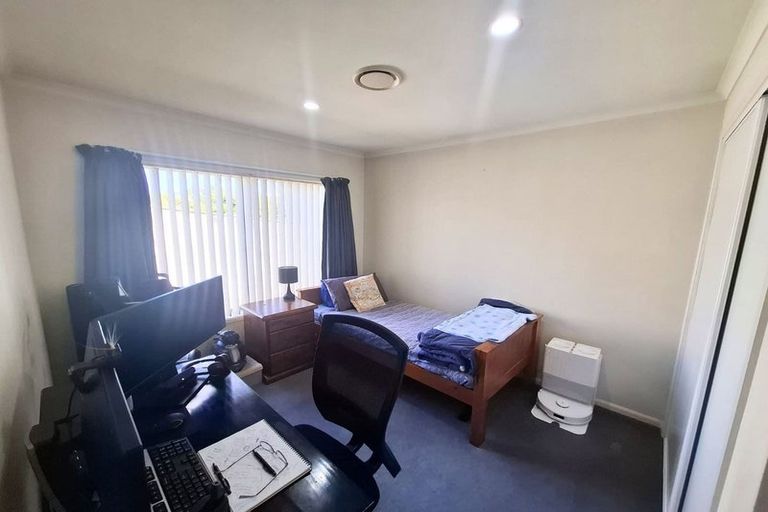 Photo of property in 21 Meridian Court, Oteha, Auckland, 0632