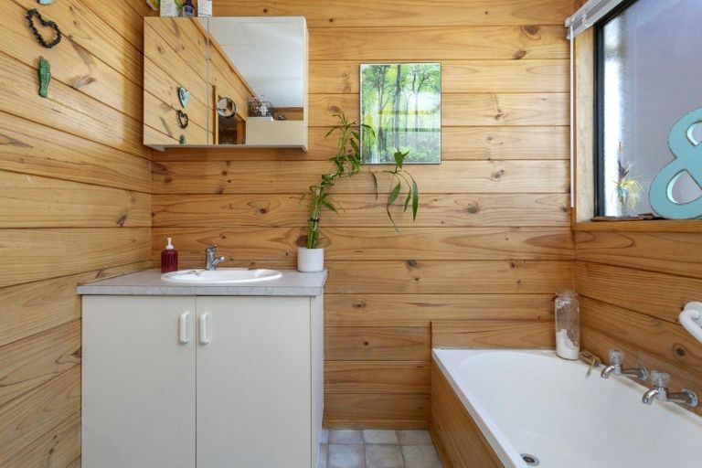 Photo of property in 36 Hammersmith Street, Richmond Heights, Taupo, 3330