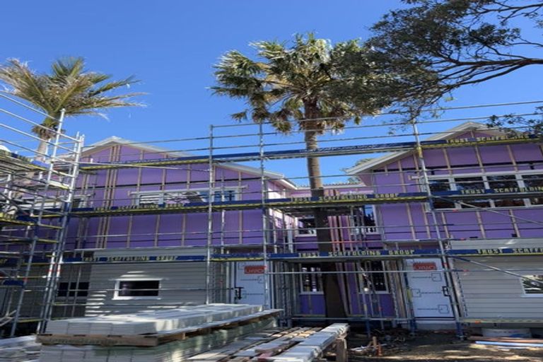 Photo of property in 85 Ludlam Crescent, Woburn, Lower Hutt, 5010