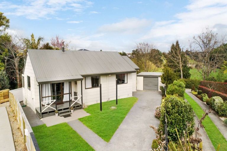 Photo of property in 18 Nettlingham Place, Te Puke, 3119