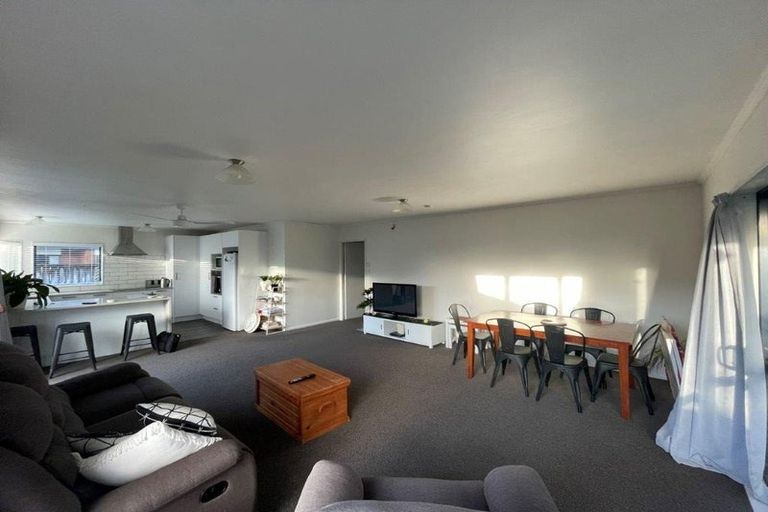 Photo of property in 2b Blake Boulevard, Papamoa Beach, Papamoa, 3118