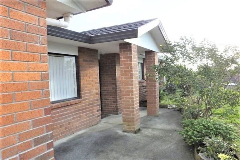 Photo of property in 22 Greenberry Drive, Ranui, Auckland, 0612