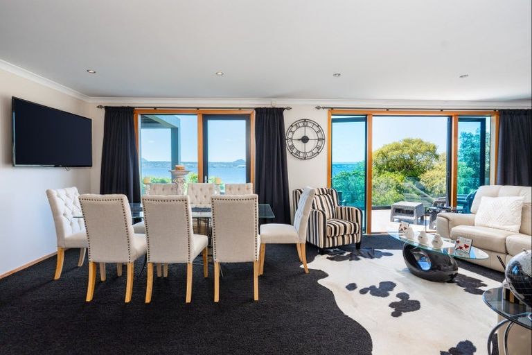 Photo of property in 809 Acacia Bay Road, Acacia Bay, Taupo, 3330