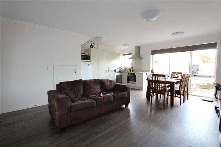 Photo of property in 33 Chiefs Court, Hamilton East, Hamilton, 3216