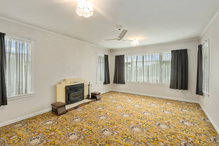 Photo of property in 15 Taurima Street, Hei Hei, Christchurch, 8042