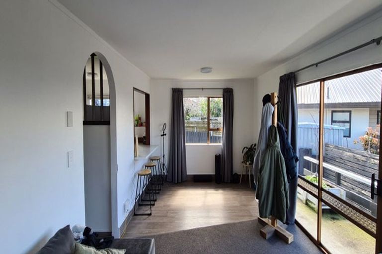 Photo of property in 2/6 Shera Street, Acacia Bay, Taupo, 3330