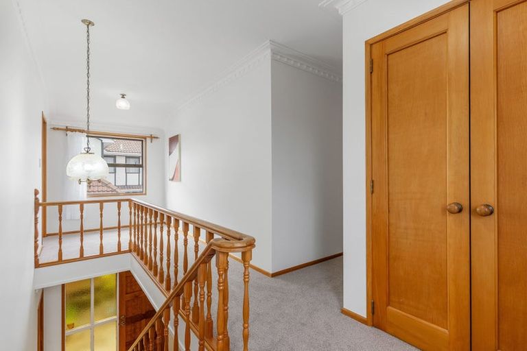 Photo of property in 46a East Coast Road, Milford, Auckland, 0620
