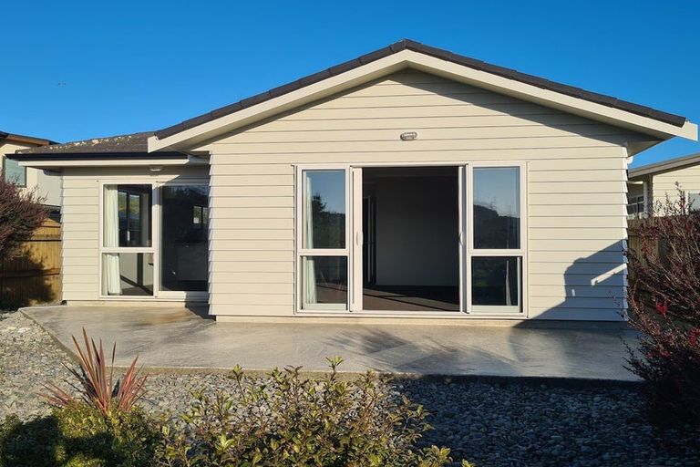 Photo of property in 253 Mark Avenue, Grenada Village, Wellington, 6037