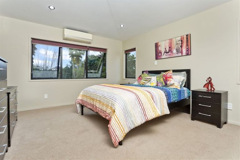 Photo of property in 19 Kitewao Street, Northcote, Auckland, 0627