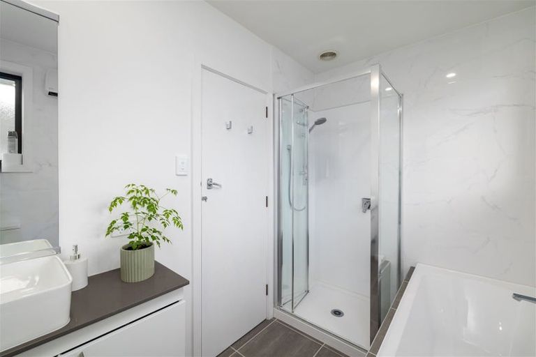 Photo of property in 23 Denise Crescent, Hornby, Christchurch, 8042