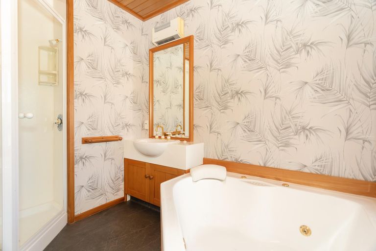 Photo of property in 5 Reservoir Road, Oamaru North, Oamaru, 9400