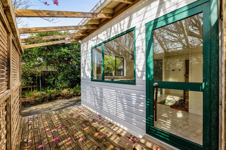 Photo of property in 13 Rennell Street, Frankleigh Park, New Plymouth, 4310